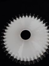 Suspension plate en verre opaline mat avec colllerette 