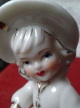 Figurine porcelaine.
