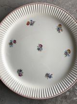 Série de 8 assiettes coordonnées en faience