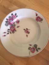 Assiettes en porcelaine vintage decor fleurs modernes