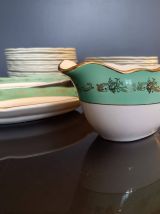 Service en porcelaine, style ancien Manufrance