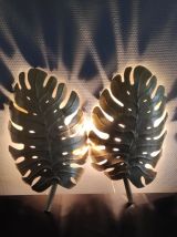 appliques feuilles murales en métal doré martelé