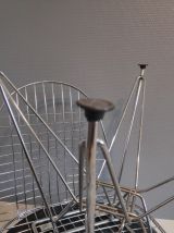 chaises design en métal chromé et assise en skai noir