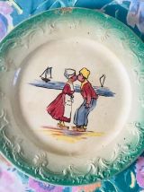 4 assiettes Garçon et Fillette début 20ème s.