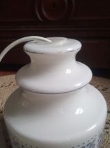 Jolie suspension vintage en opaline