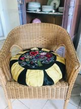 Coussin rond brodé vintage années 60