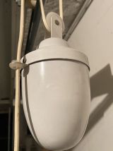 Suspension industrielle « monte et baisse »