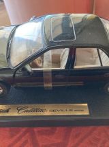cadillac seville sts 1/18 Avec Boite
