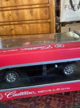 cadillac seville sts 1/18 Avec Boite