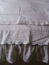 Parue de lit blanche broderie anglaise 3 pièces Vintage