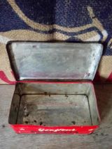 Ancienne boite en tôle lithographiée (bougies))