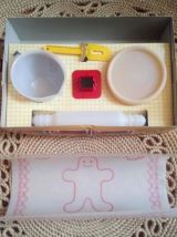 Tupperware toys Mini mix it (la petite pâtissière)  1979