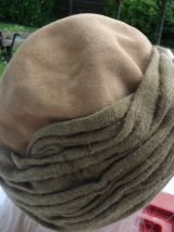 Chapeau bombe beige feutre +laine année 1953