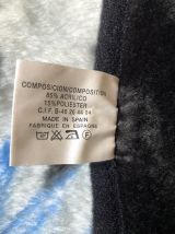 Superbe couverture noire motif tropical 