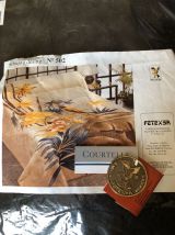 Superbe couverture noire motif tropical 