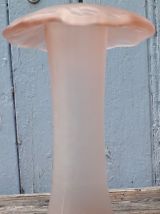 vase forme champignon en verre soufflé rose