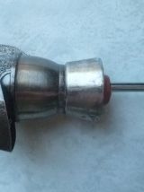 Bouchon verseur Casque de Chevalier en Métal