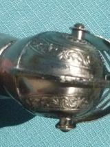 Bouchon verseur Casque de Chevalier en Métal