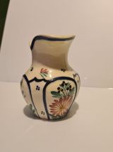 Pichet en céramique de Quimper décor floral