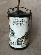 Pipe à eau chinoise en porcelaine fin 19ème.