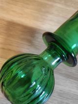 carafe verte nervurée avec bouchon rond