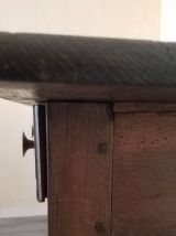JOLI PETIT BUREAU VENDÉEN  EN BOIS 19ème, travail artisanal.