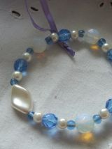 Bracelet perles de verre, toupies cristal 