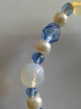 Bracelet perles de verre, toupies cristal 