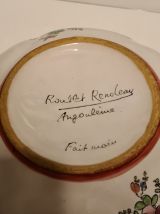 Coupe à anse en faïence d'Angoulême décor Floral