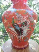 Joli vase en opaline - Décor paon 