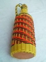 bouteille  scoubidou  ancienne , vintage