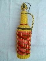 bouteille  scoubidou  ancienne , vintage