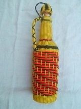 bouteille  scoubidou  ancienne , vintage