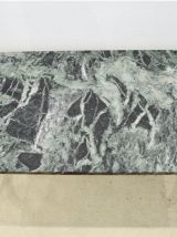 Table basse en marbre vert et laiton massif années 40 / 50