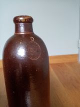 Bouteille haute avec anse en grès émaillé marron Amsterdam