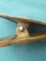 Presse-papier, pince  en laiton vintage