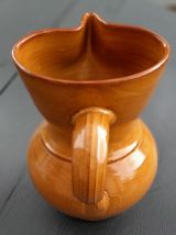 Pichet à cidre bec pincé, marron camel , vers 70's