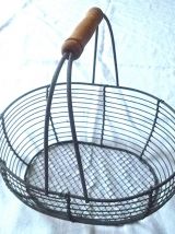 2 paniers en  metal  grillagé