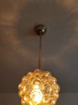 suspension en verre bullé de Helena Tynell