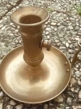 bougeoir a poussoir en  laiton , vintage