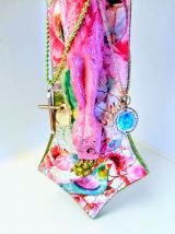 Croix de Jésus crucifix en bois style bohème, kitsch