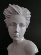 buste femme en céramique blanche