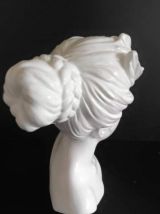 buste femme en céramique blanche