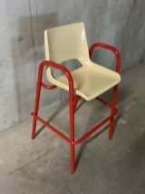 Chaise haute d’écolier