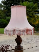 Lampe chevet/à poser pied bois abat jour tissu rose