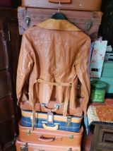 Veste cuir avec ceinture marron claire