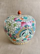 Grand pot couvert asiatique