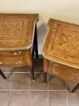 Paire de petits meubles