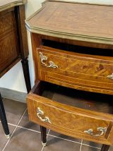 Paire de petits meubles