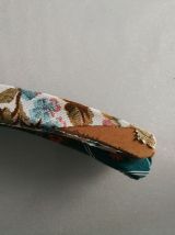 Cinq cintres vintage 